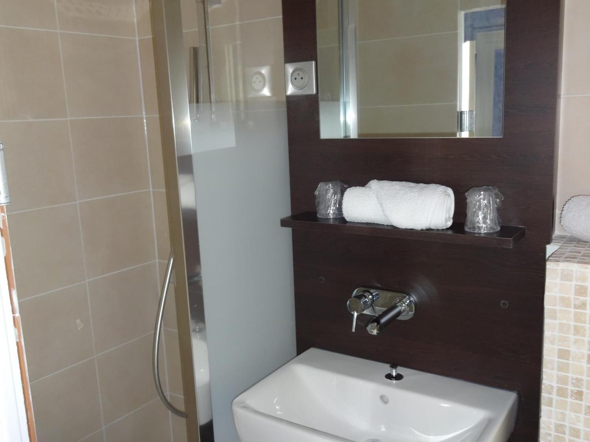 Hôtel La Champagne Ardenne Cabourg Quarto foto